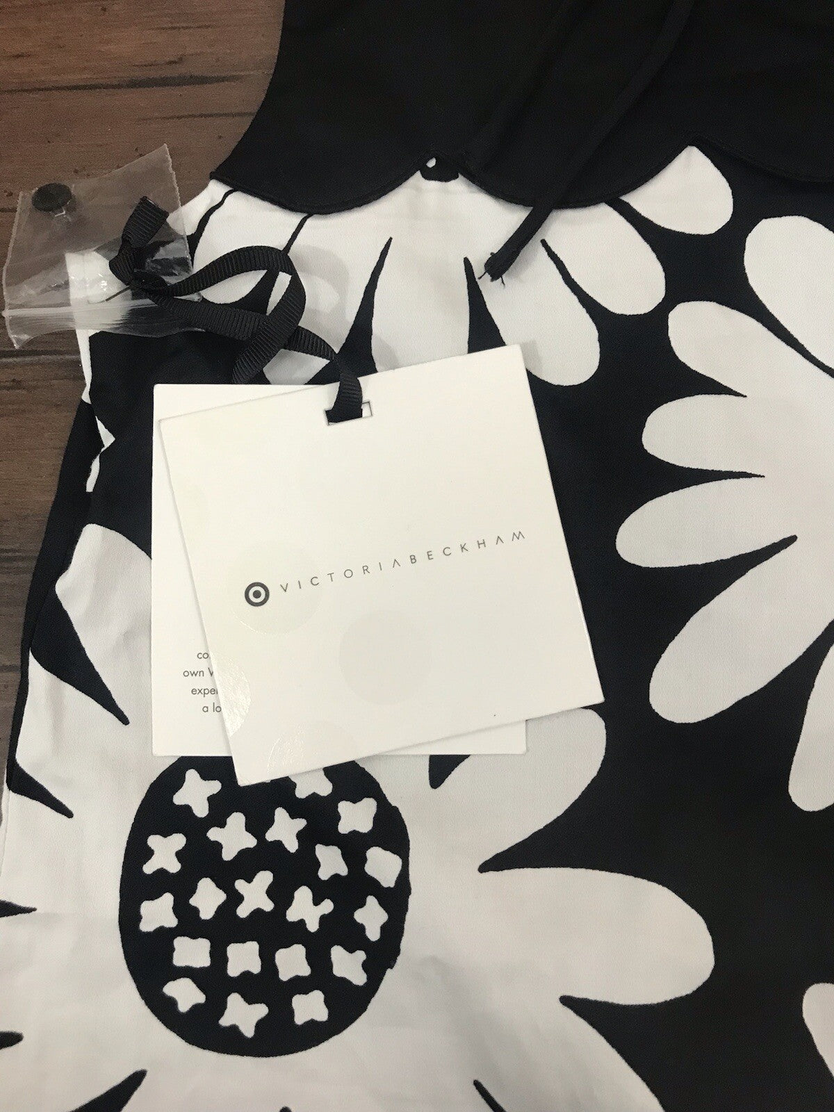 NWT - Victoria Beckham for Target Black Daisy Scallop Trim Dress - Size XS