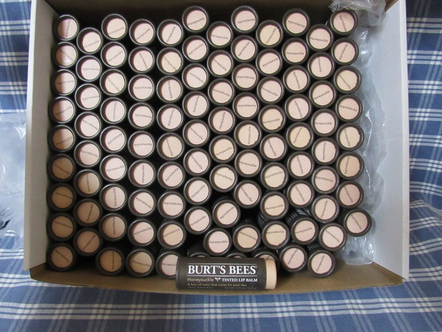 Burt'S Bees Honeysuckle Tinted Lip Balm New (SUPER RARE Buy 2 Get 3) FREE SHIP.