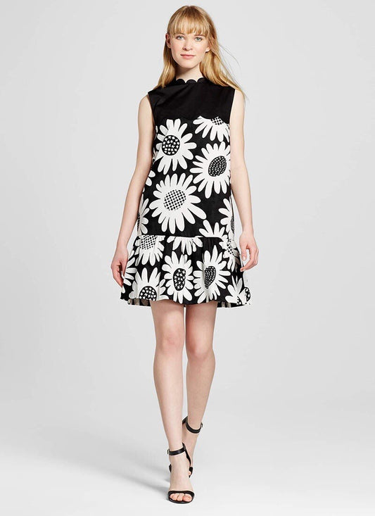 NWT - Victoria Beckham for Target Black Daisy Scallop Trim Dress - Size XS