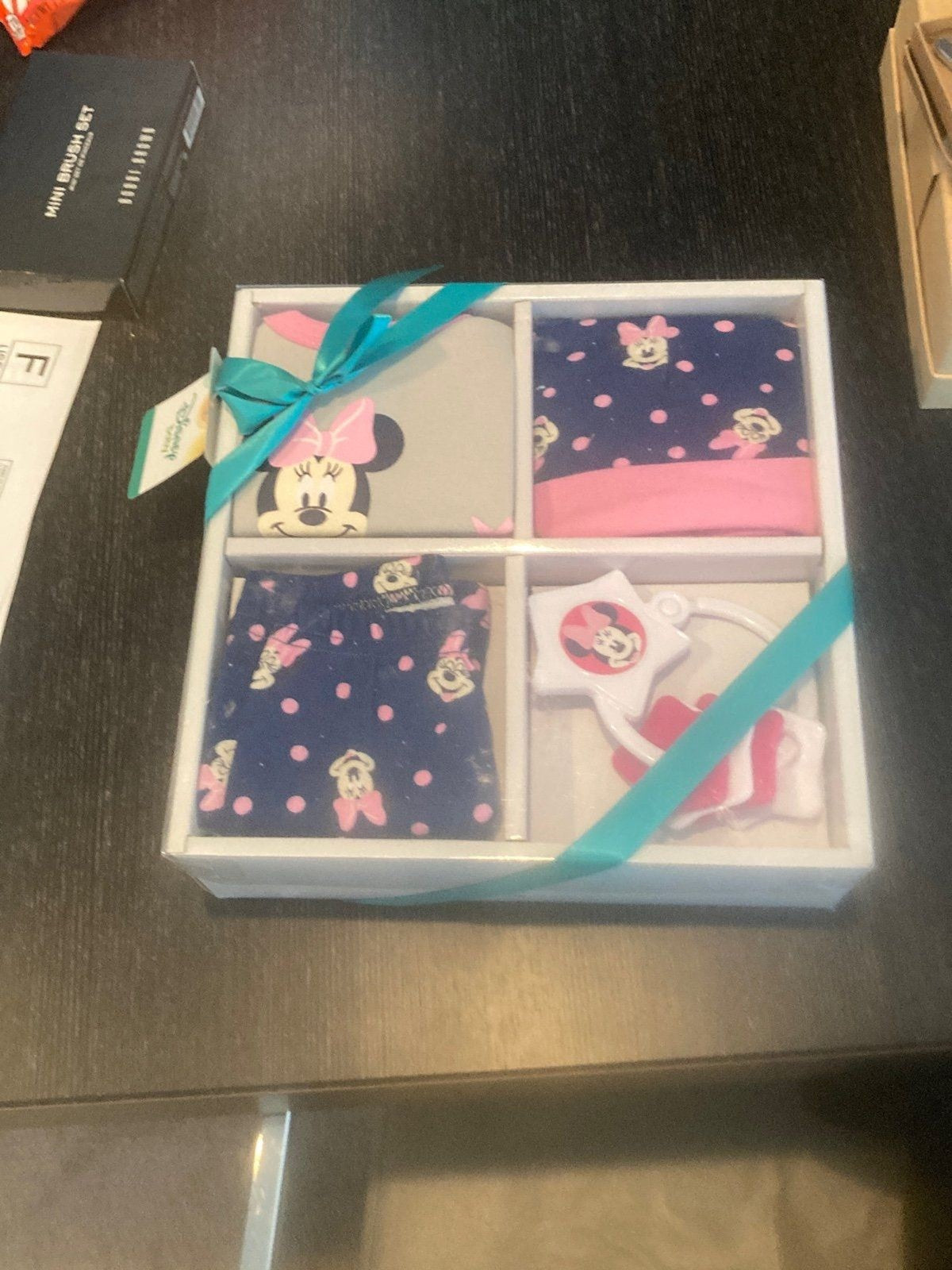 Disney Baby Minnie Mouse gift set