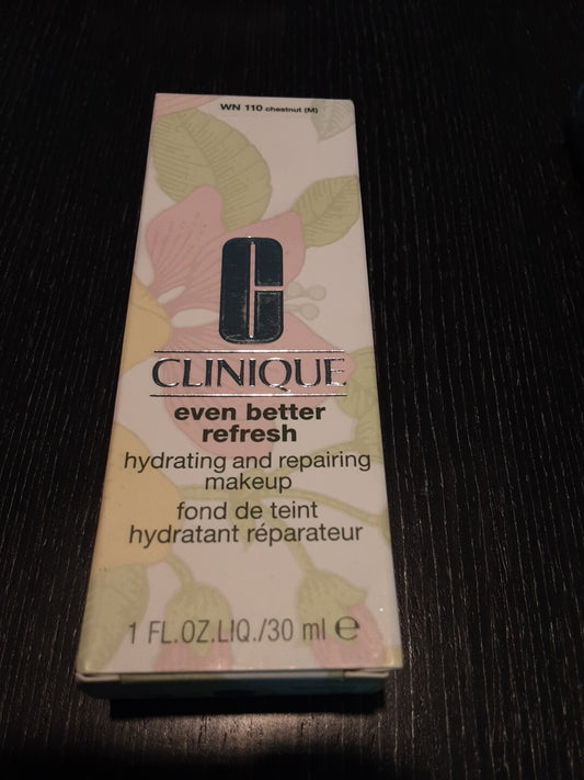 Clinique Even Better Refresh Hydrating And Repairing Makeup WN 110 Chestnut NIB