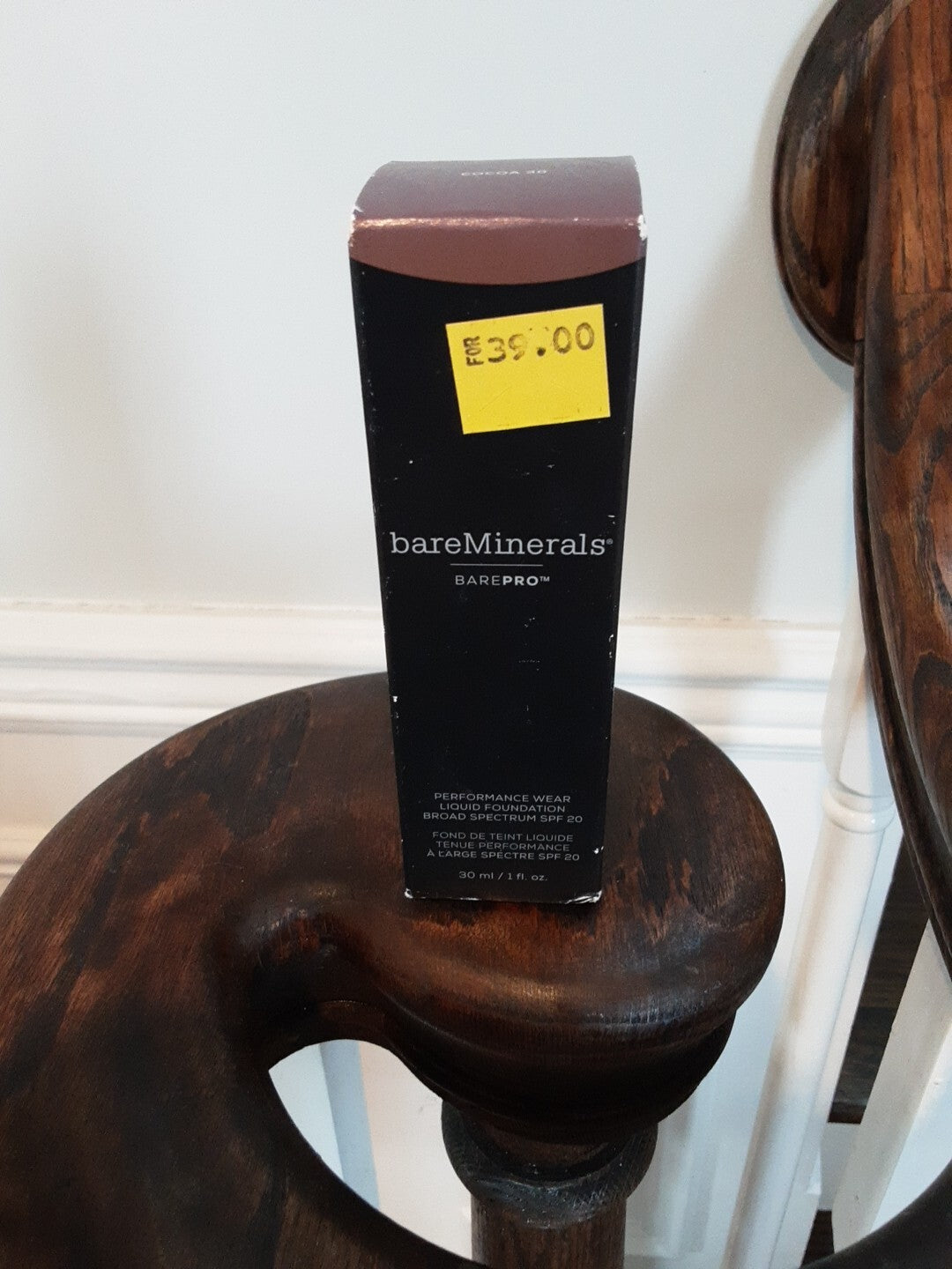 NIB bareMinerals Barepro Performance Wear Liquid Foundation SPF20 Cocoa 30