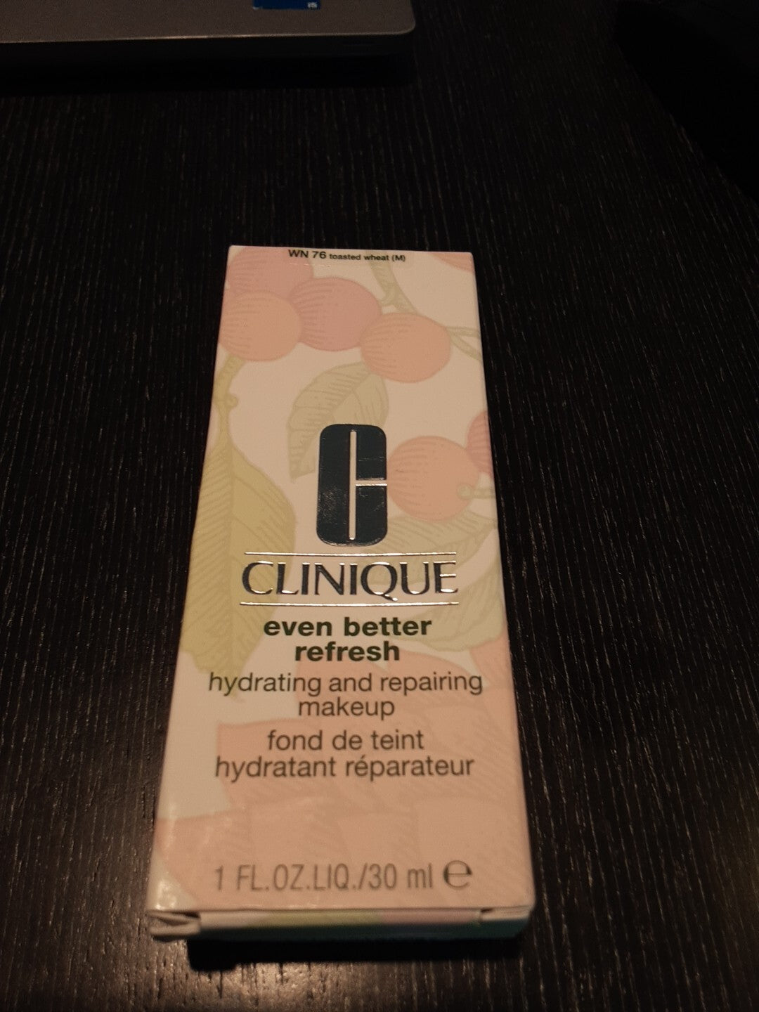 CLINIQUE Even Better Refresh MAKEUP Toasted Wheat WN 76 NEW in BOX Hydrating