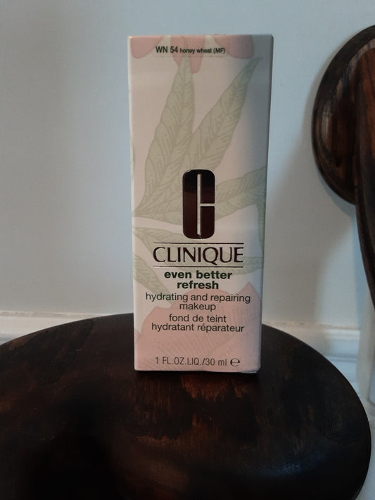 Clinique Even Better Refresh Hydrating Repairing WN 54 Honey Wheat Makeup 1fl oz
