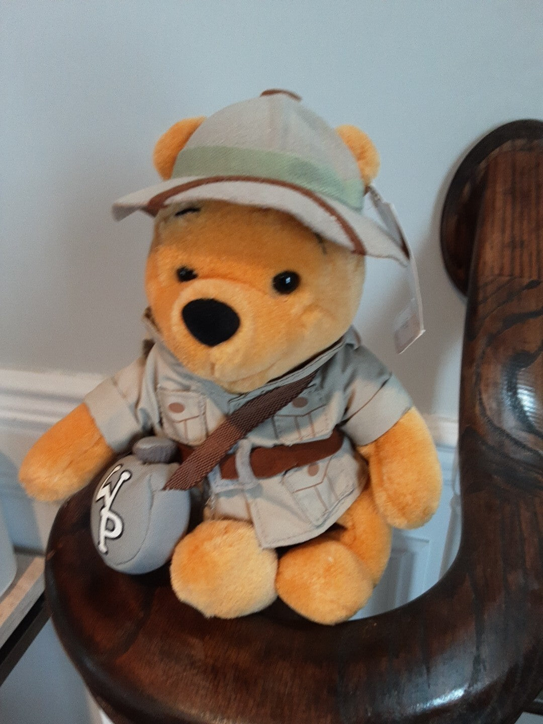 NWT Disney Animal Kingdom Safari Winnie the Pooh Stuffed Animal Plush Toy BB21