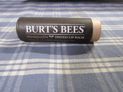 Burt'S Bees Honeysuckle Tinted Lip Balm New (SUPER RARE Buy 2 Get 3) FREE SHIP.